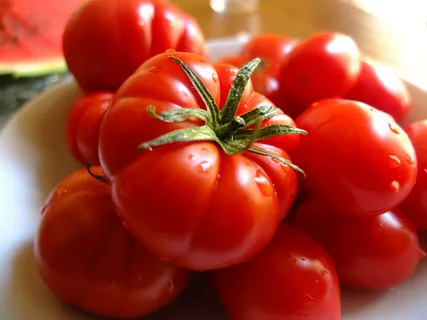 From Superfood to Super Man: The Incredible Health Benefits of Tomatoes for Men