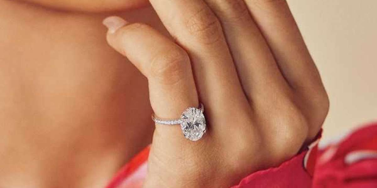 Understanding Cuts and Styles: A Comprehensive Guide to Engagement Rings for Women