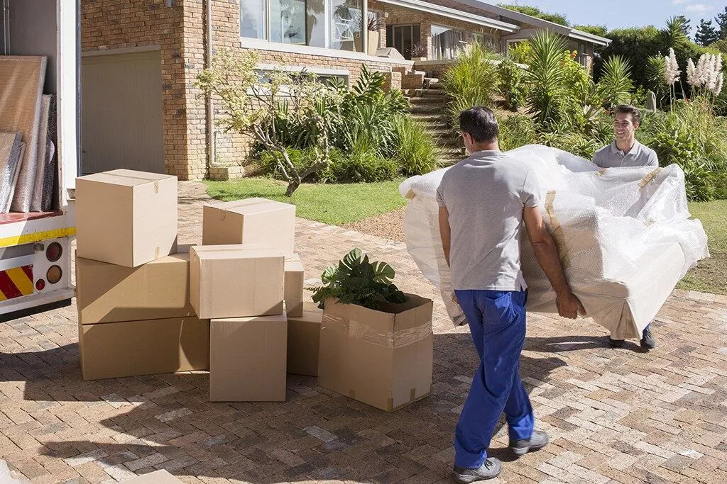 How to Choose the Best House Removalists in Sydney? - Mooving Champs