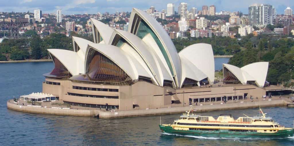 Philippine Airlines Sydney Office in Australia +1-833-678-2125